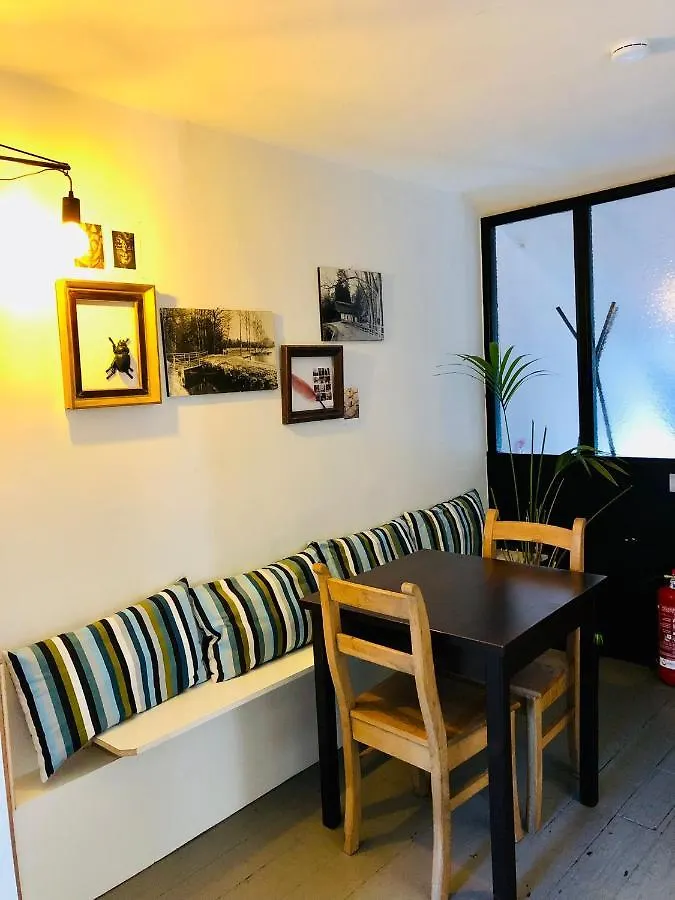 Aparthotel Bacchus Antwerpen - Rooms & Apartments
